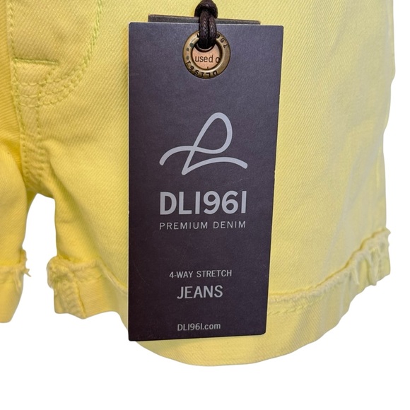 New DL1961 Cameron Pin Up Shorts in Meringue Yellow | Size 30 - Picture 11 of 14